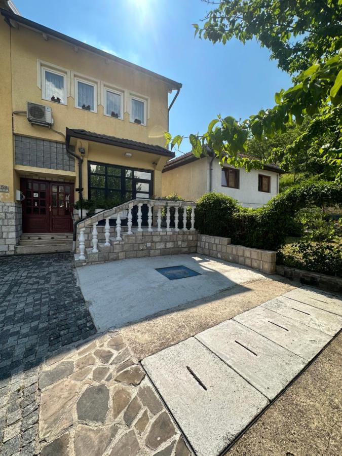 Beautiful House Overlooking サラエヴォ エクステリア 写真